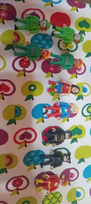 Muñecos Playmobil huevos kinder