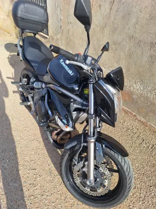 Kawasaki ER-6n 650 (2010)