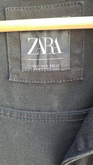 Cazadora vaquera negra Zara Talla M