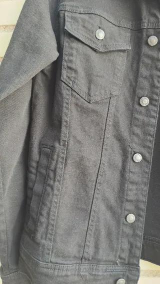 Cazadora vaquera negra Zara Talla M