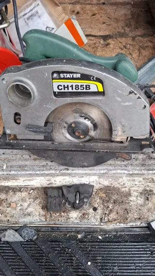 Sierra Circular Stayer CH185B