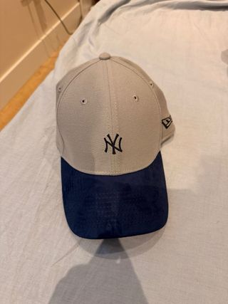 Gorra New Era NY Beige y Azul