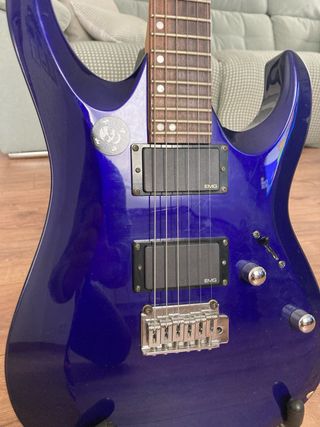 Guitarra Cort X2 EMG81 y 85