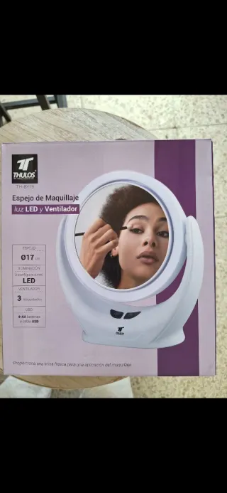 Espejo Maquillaje Thulos LED y Ventilador