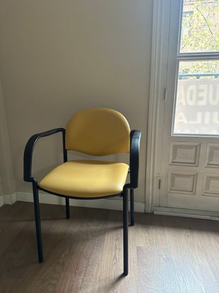 Juego 3 sillas metal y plástico