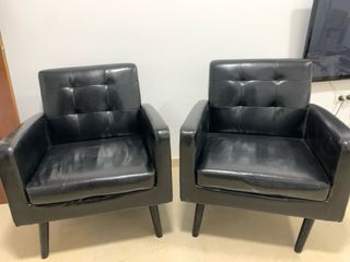Sillón de piel negro ( hay dos)