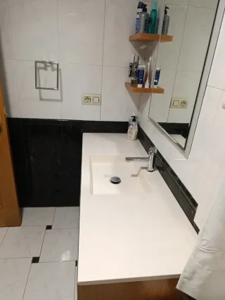 Mueble de baño madera y metal