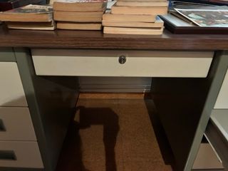 Escritorio oficina madera y metal