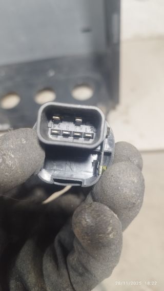 Botón Elevalunas Ford Tourneo 2006