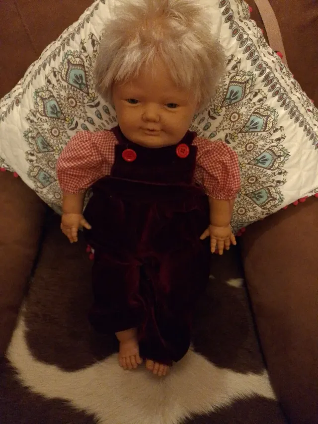 Vecchia bambola Bejusa