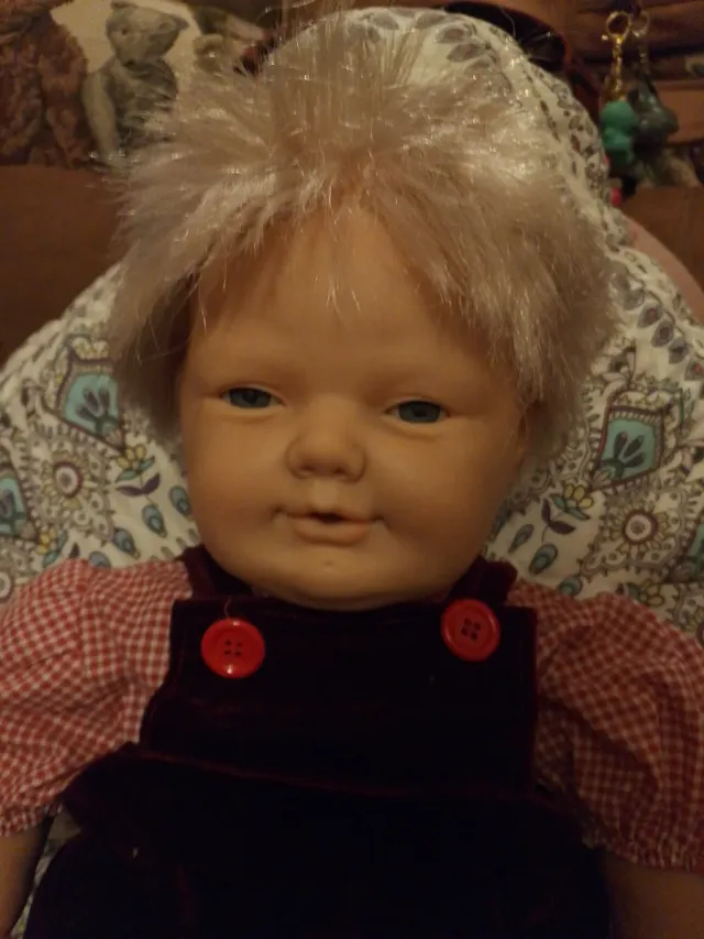 Vecchia bambola Bejusa