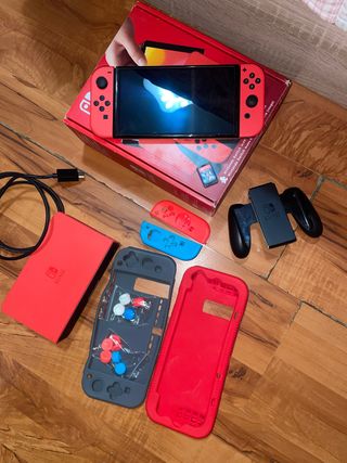 Nintendo Switch edición Mario rojo