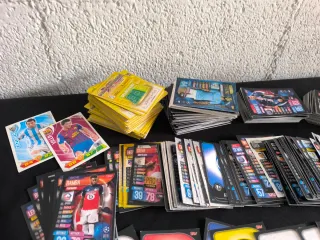 Cromos de fútbol variados