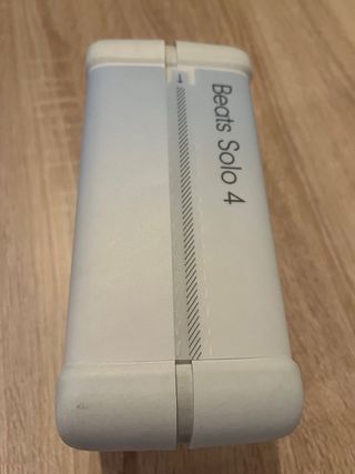 Beats Solo 4 Auriculares Inalámbricos Bluetooth