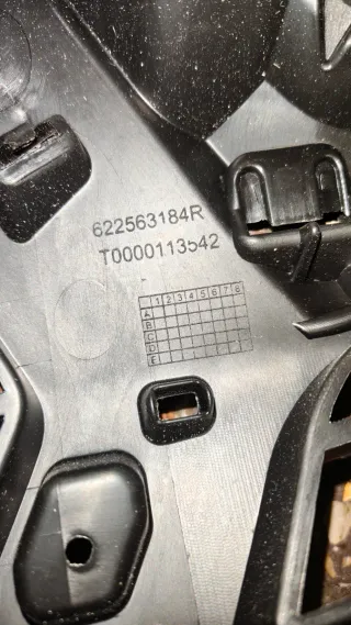 Rejilla Radiador Renault Clio 4