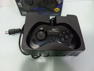 Mando Retro-bit Sega Saturn Negro