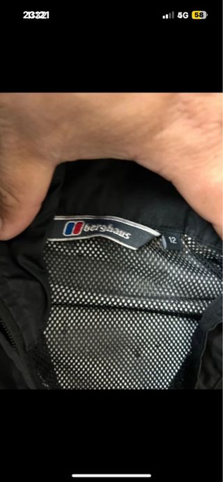 Cortavientos Berghaus Negro