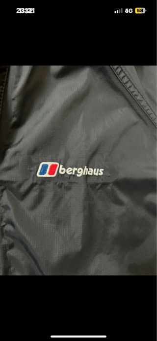 Cortavientos Berghaus Negro