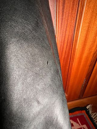 Cazadora cuero negra cuello borreguito