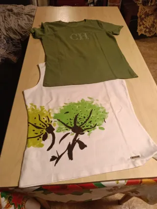 Camiseta Carolina Herrera verde y blanca