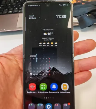 Samsung Galaxy Z Flip 6