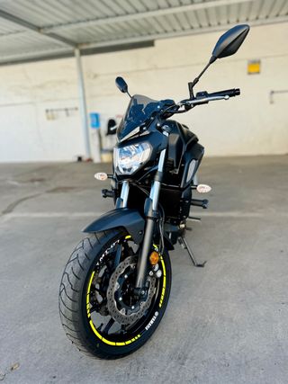 Yamaha MT-07 2019 · 8.277 km · Impecable