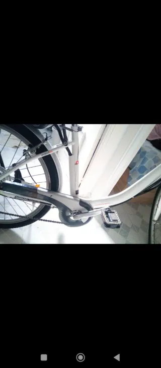 Bicicleta Eléctrica Blanca