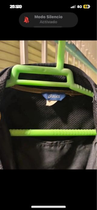 Cortavientos Asics Negro