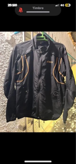 Cortavientos Asics Negro