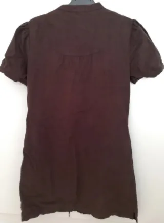 Vestido marrón manga corta
