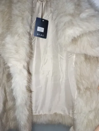 Pelliccia effetto volpe beige