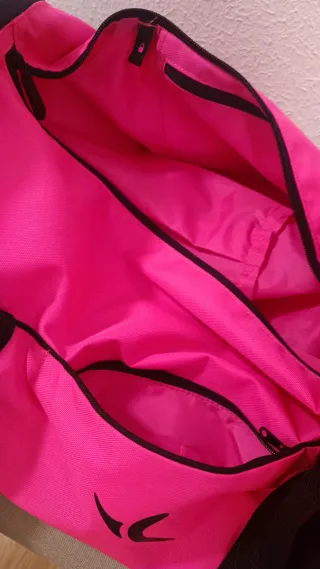 Bolso deportivo Decathlon rosa