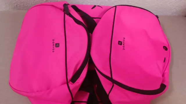 Bolso deportivo Decathlon rosa