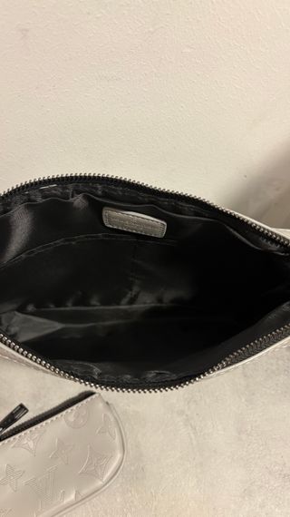 Bandolera Louis Vuitton Gris con Monedero