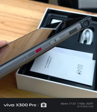 Tableta con Proyector IP68/69K 8849 Tank Pad