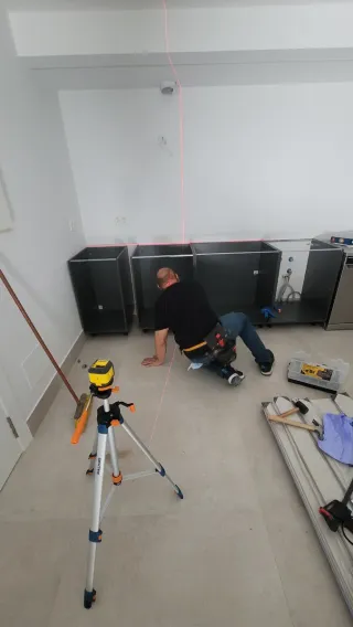 Montaje de cocinas y muebles