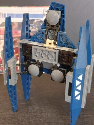 Lego Star Wars 7751 Ahsoka Starfighter and Droids