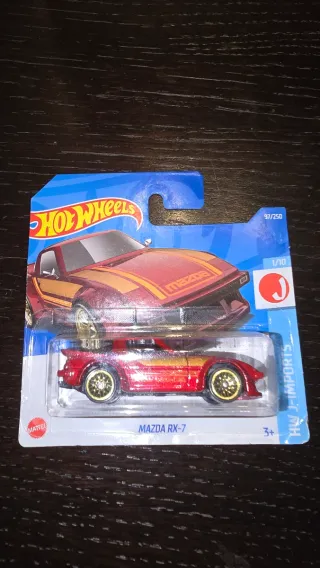 Hot Wheels Mazda RX-7 Rojo Dorado