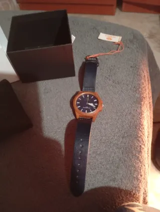 Reloj Marea Naranja y Azul