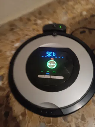 Aspirador iRobot Roomba775