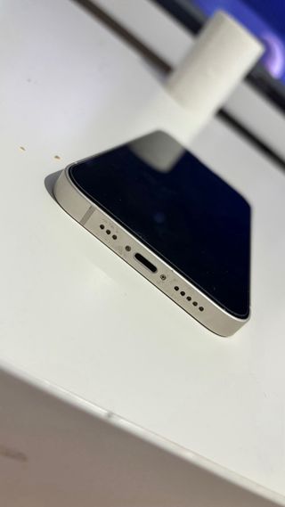 iPhone 13 Bianco con custodie