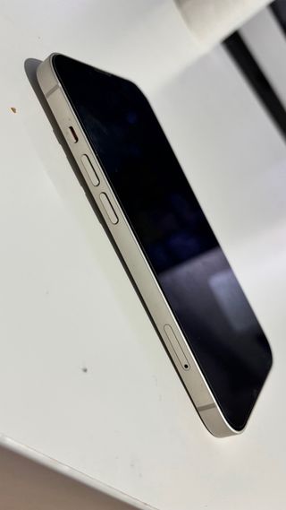 iPhone 13 Bianco con custodie