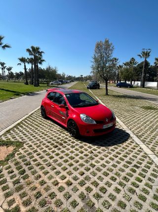 Renault Clio RS F1 Team R27