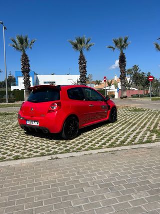 Renault Clio RS F1 Team R27