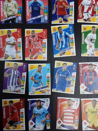 Cromos de fútbol variados