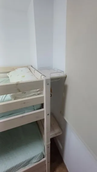 Litera 3 camas con cajones y mesita de noche