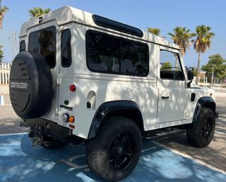 Land Rover Defender Land Rover Defender 110 SW SE