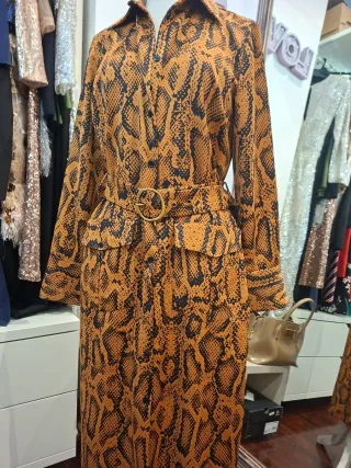 Vestido Zara estampado serpiente Talla XS