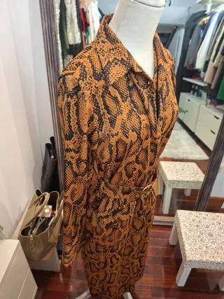 Vestido Zara estampado serpiente Talla XS