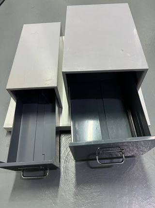 Archiviatori metallici vintage per ufficio